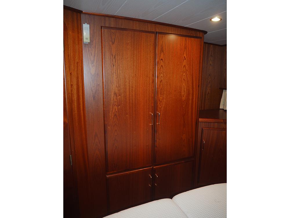 Aft cabin, Accommodation